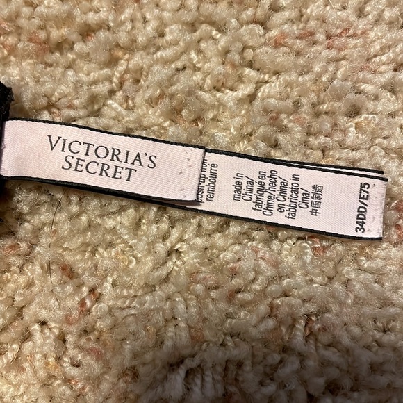 Victoria’s Secret Push Up without padding bra - Picture 3 of 3